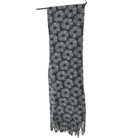 7 Unique & Beautiful Scarves EUC - Picture 10 of 16